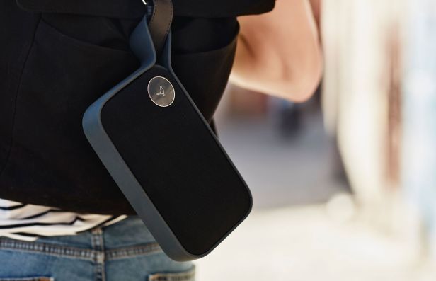 Libratone-One-Click-Portable-Bluetooth-Wireless-Speaker-gear-photo